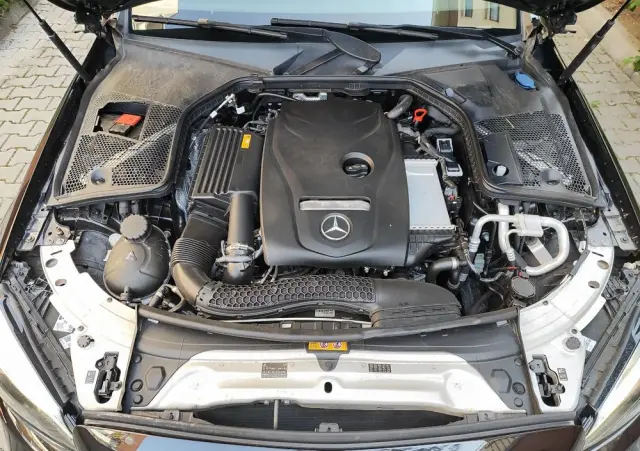 MERCEDES-BENZ Klasa C 180 AMG Line