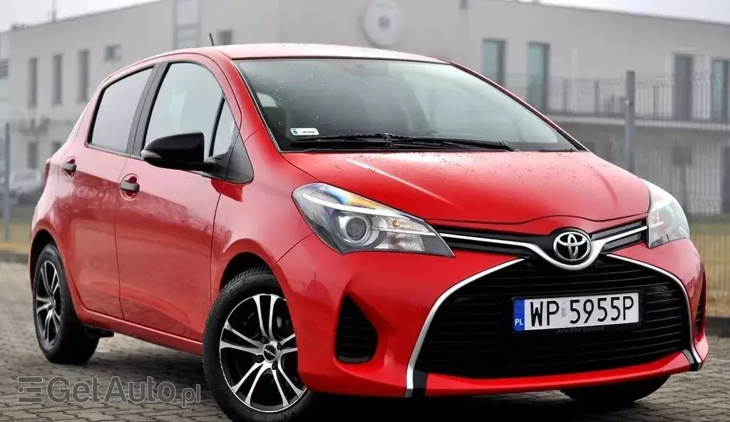 TOYOTA Yaris 