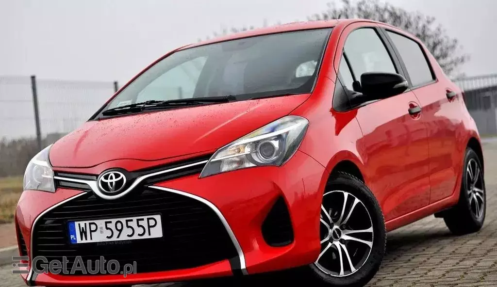 TOYOTA Yaris 