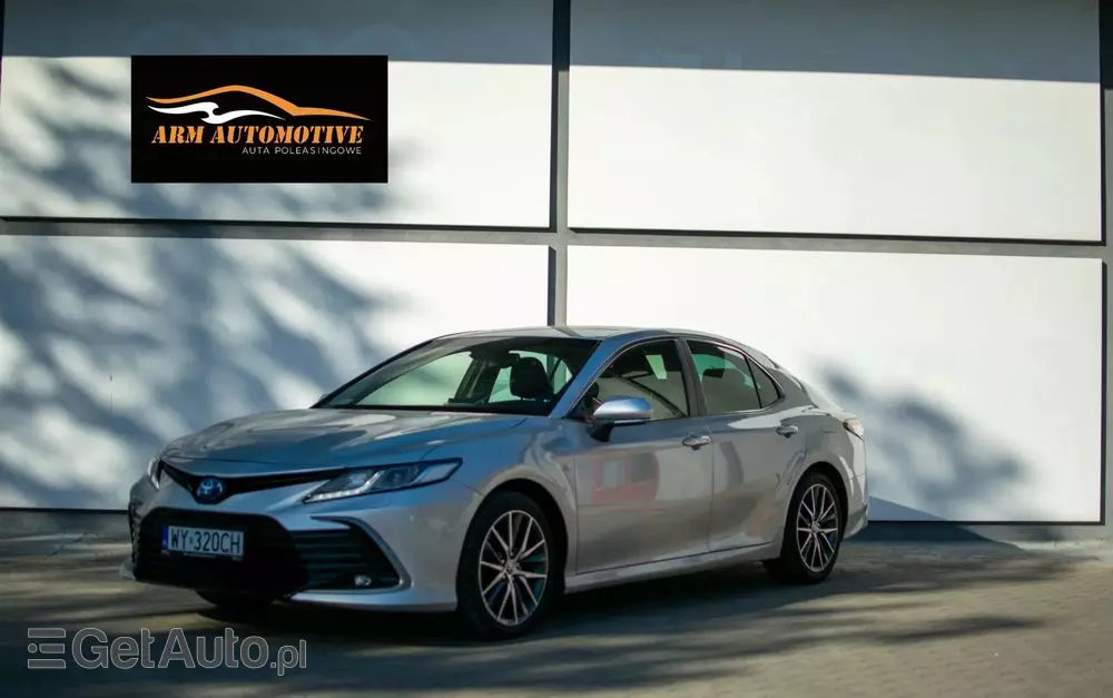 TOYOTA Camry 2.5 Hybrid Prestige CVT