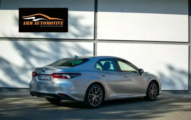 TOYOTA Camry 2.5 Hybrid Prestige CVT
