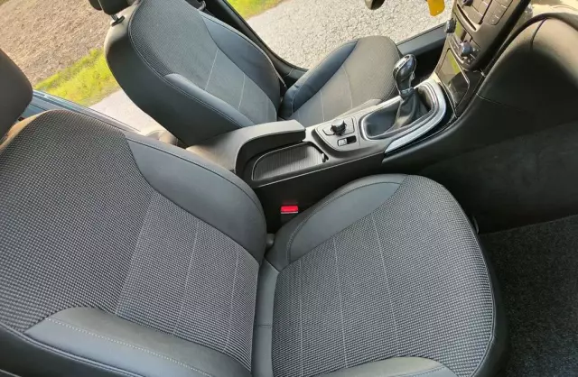 OPEL Insignia 2.0 CDTI (130 KM) DPF