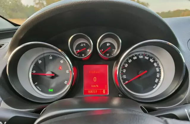 OPEL Insignia 2.0 CDTI (130 KM) DPF