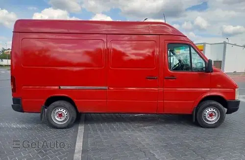 VOLKSWAGEN LT 