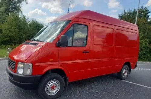 VOLKSWAGEN LT 