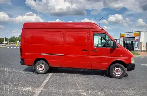 VOLKSWAGEN LT 