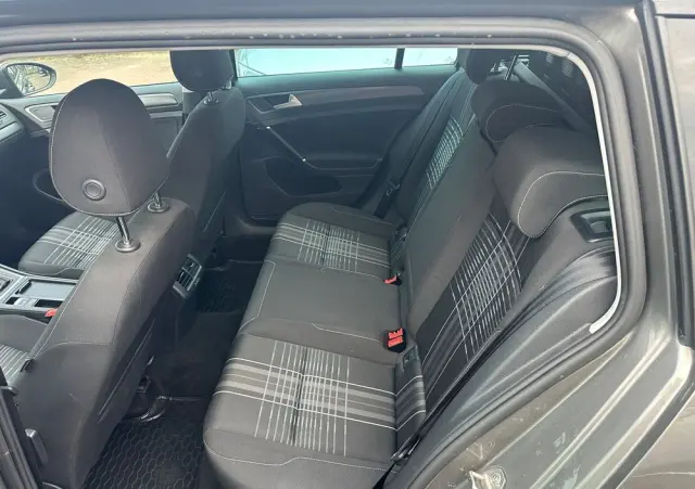 VOLKSWAGEN Golf 1.6 TDI BMT Highline DSG