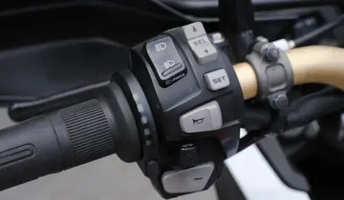 HONDA CRF 1000L Africa Twin BLE DCT 