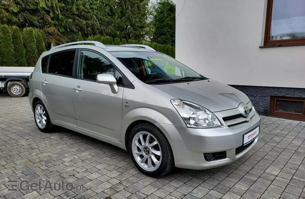 TOYOTA Corolla Verso 