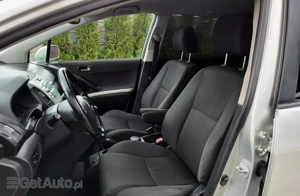 TOYOTA Corolla Verso 