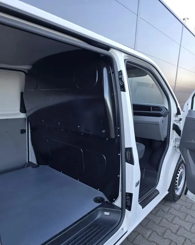 VOLKSWAGEN TRANSPORTER T6.1 