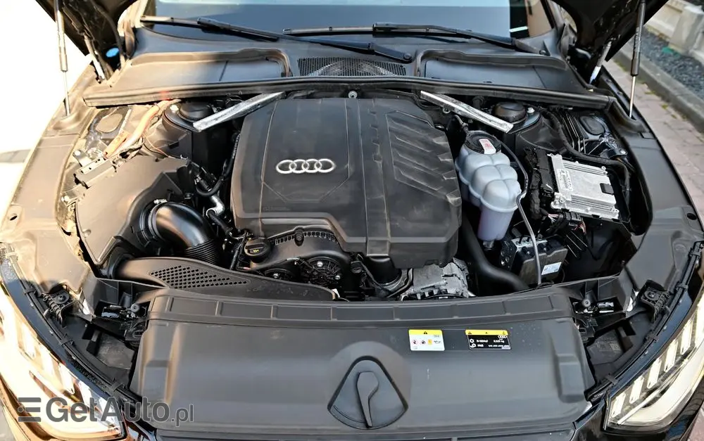 AUDI A4 Avant 35 TFSI mHEV S Line S tronic