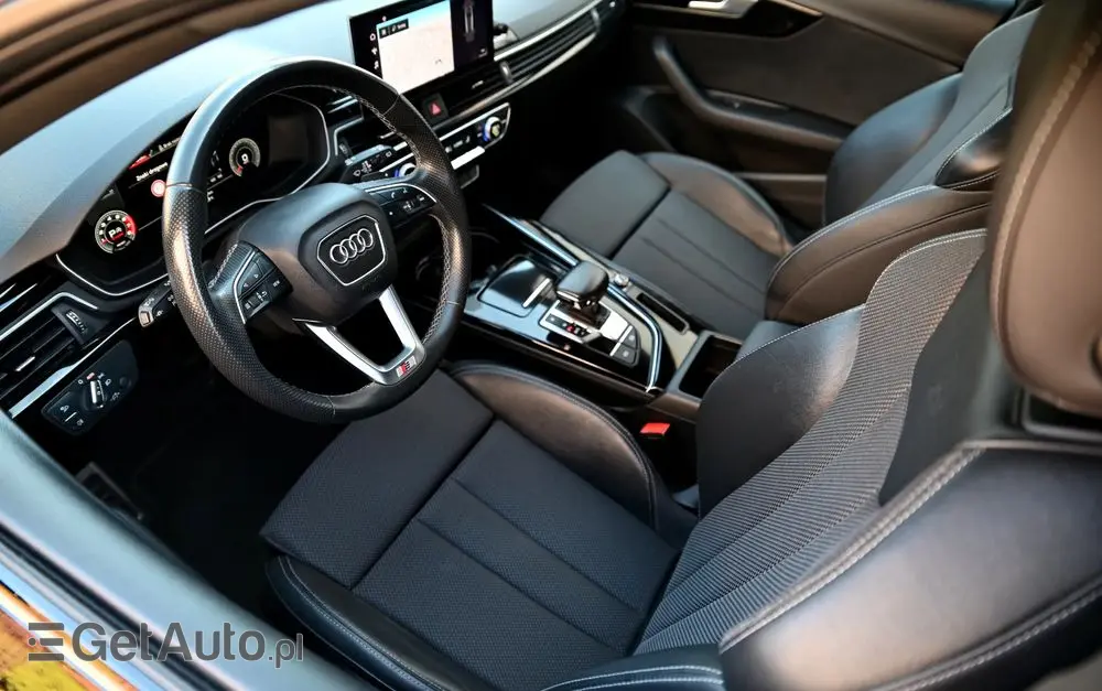 AUDI A4 Avant 35 TFSI mHEV S Line S tronic