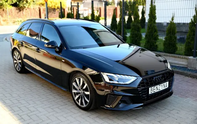 AUDI A4 Avant 35 TFSI mHEV S Line S tronic