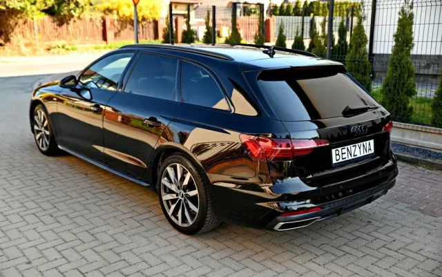AUDI A4 Avant 35 TFSI mHEV S Line S tronic