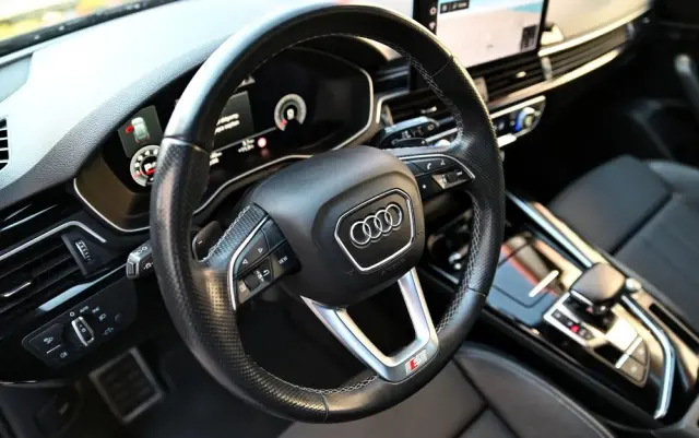AUDI A4 Avant 35 TFSI mHEV S Line S tronic