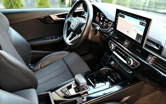 AUDI A4 Avant 35 TFSI mHEV S Line S tronic