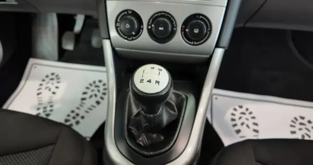 PEUGEOT 308 1.4 Trendy