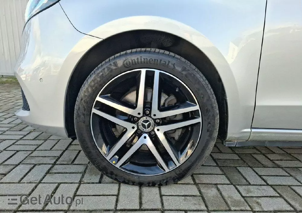 MERCEDES-BENZ Klasa V 