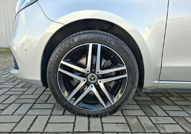 MERCEDES-BENZ Klasa V 