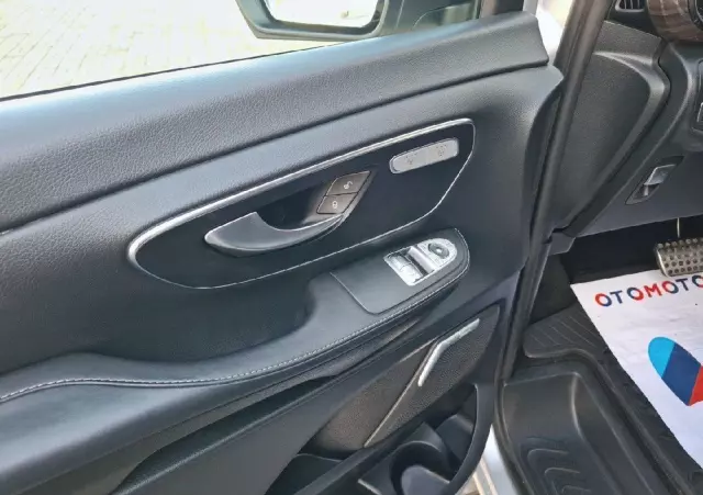 MERCEDES-BENZ Klasa V 