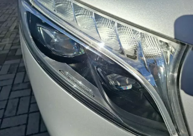 MERCEDES-BENZ Klasa V 