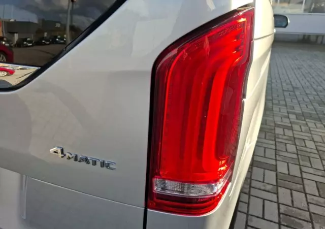 MERCEDES-BENZ Klasa V 