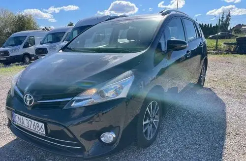 TOYOTA Verso 