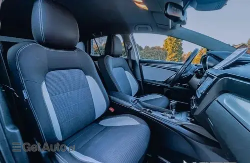 TOYOTA Avensis 
