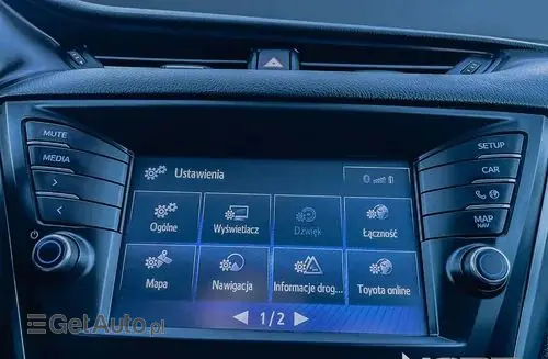 TOYOTA Avensis 