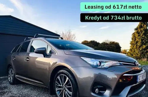 TOYOTA Avensis 