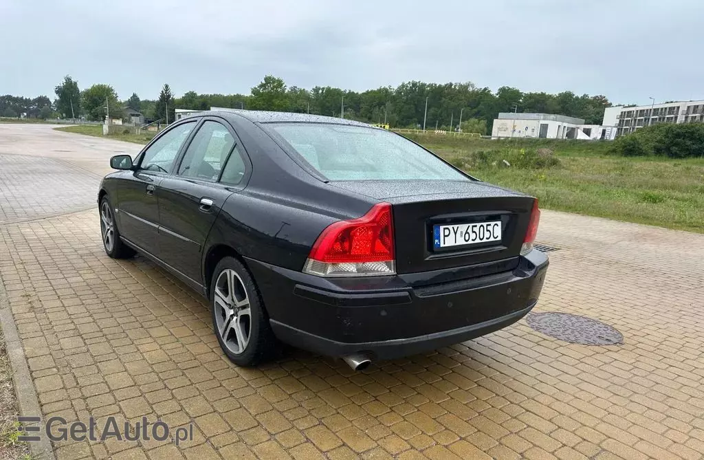 VOLVO S60 