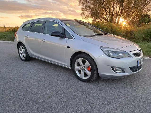 OPEL Astra Sport