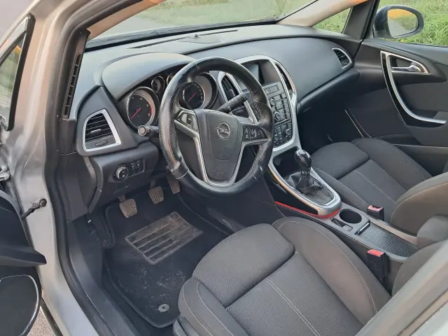 OPEL Astra Sport