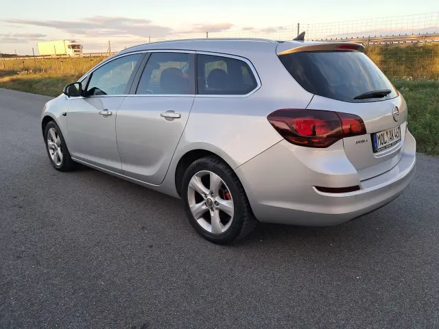OPEL Astra Sport