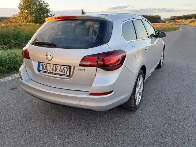 OPEL Astra Sport