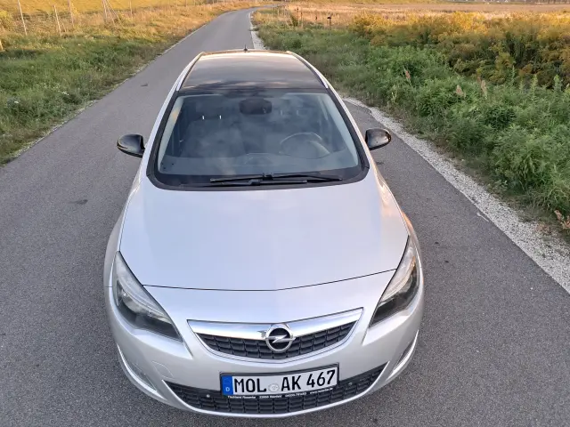 OPEL Astra Sport