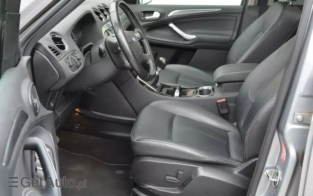 FORD S-Max 2.0 TDCi DPF Titanium