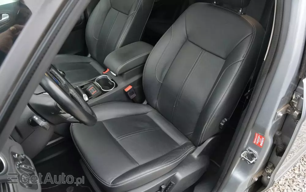 FORD S-Max 2.0 TDCi DPF Titanium