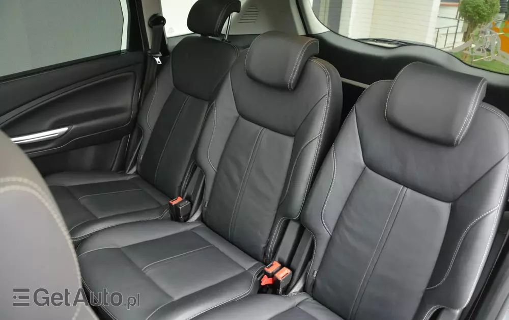 FORD S-Max 2.0 TDCi DPF Titanium