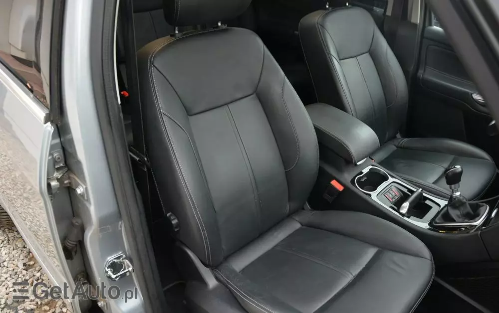 FORD S-Max 2.0 TDCi DPF Titanium