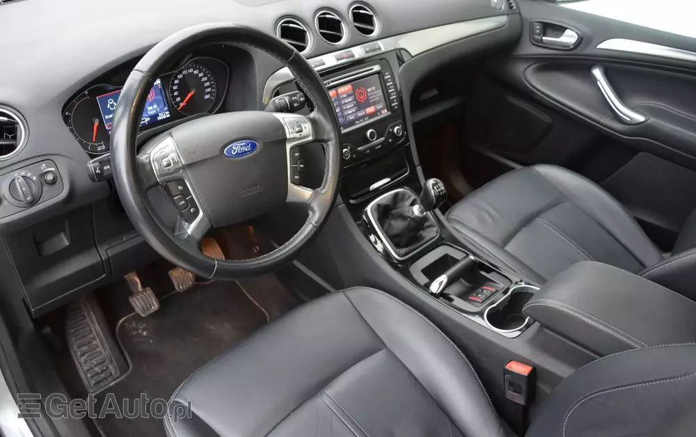 FORD S-Max 2.0 TDCi DPF Titanium