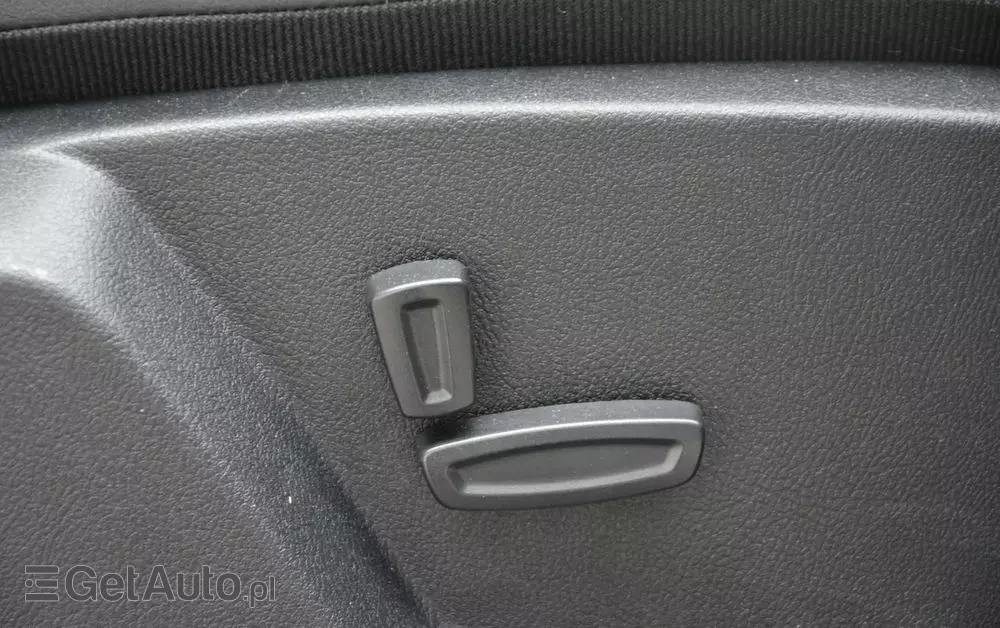 FORD S-Max 2.0 TDCi DPF Titanium