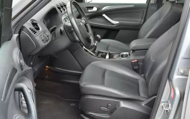 FORD S-Max 2.0 TDCi DPF Titanium