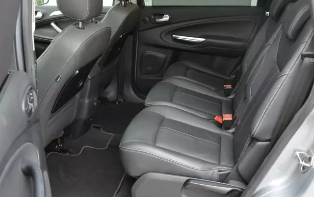 FORD S-Max 2.0 TDCi DPF Titanium