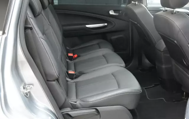 FORD S-Max 2.0 TDCi DPF Titanium