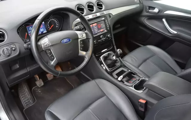 FORD S-Max 2.0 TDCi DPF Titanium