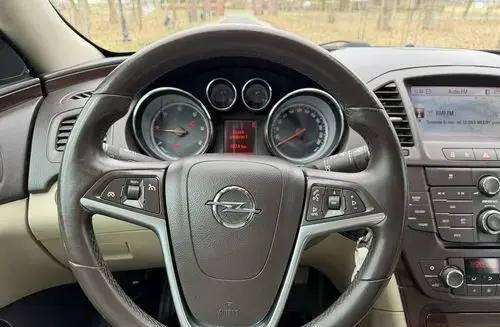 OPEL Insignia 