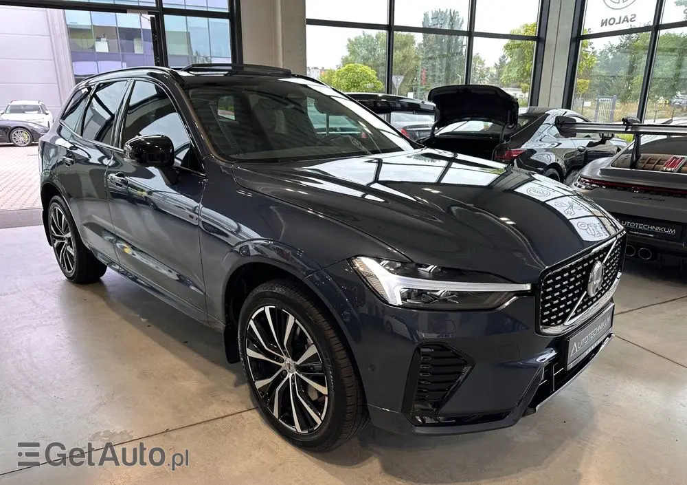 VOLVO XC 60 B6 B AWD Ultimate Dark