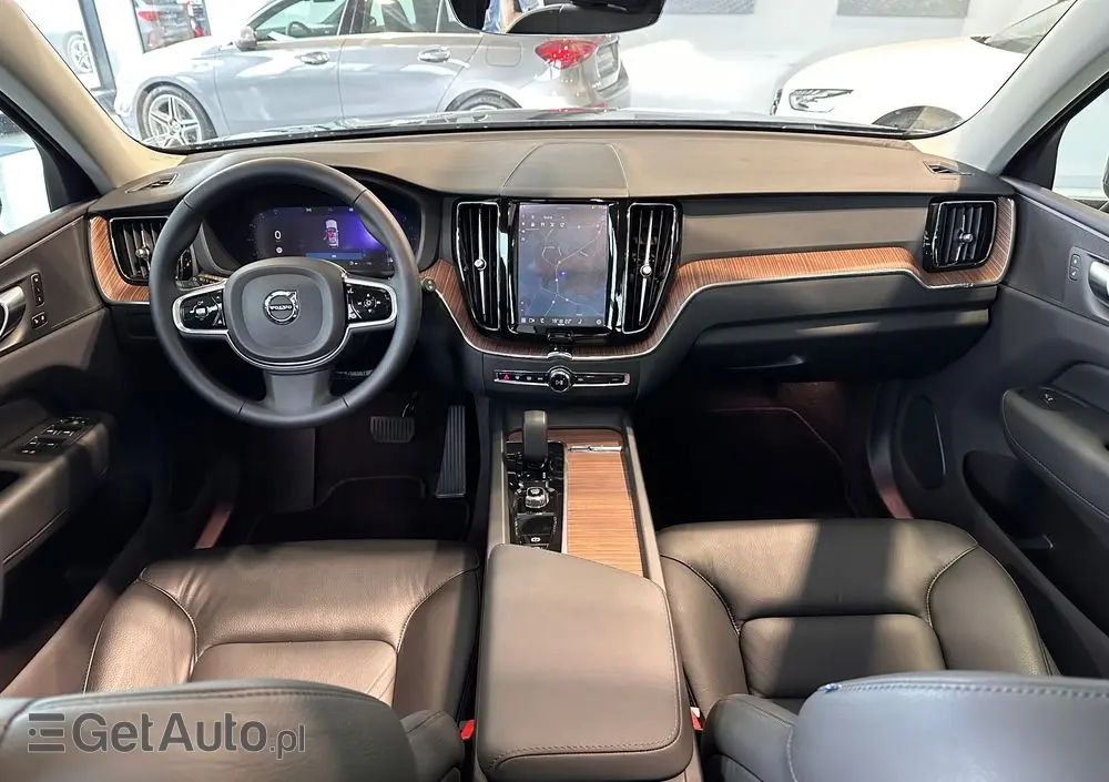 VOLVO XC 60 B6 B AWD Ultimate Dark